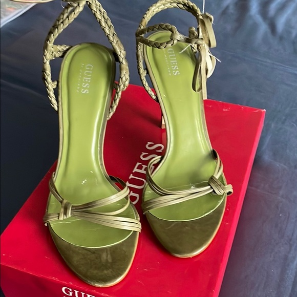 GUESS Green Strappy Women's Heels - Picture 1 of 3